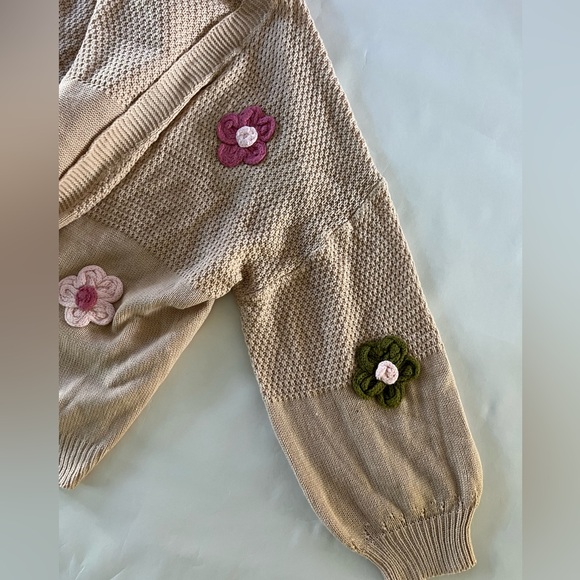 Floral Embellished Beige Sweater - Picture 4 of 6